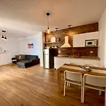 Hard Rock Hotel apartamentowy Saranda