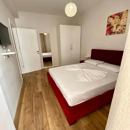 Hard Rock 3* Sarandë