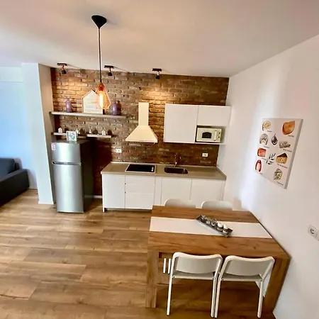 아파트호텔 Hard Rock 3*