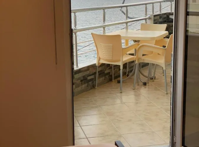 Hard Rock Aparthotel 3*