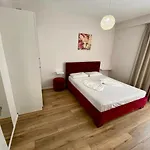 Hard Rock Ξενοδοχείο με διαμερίσματα 3*