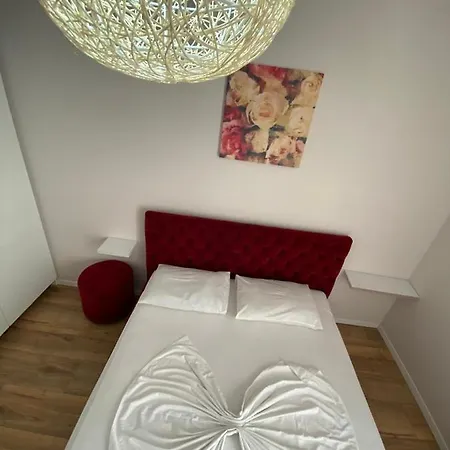 Hard Rock アパートホテル Sarandë