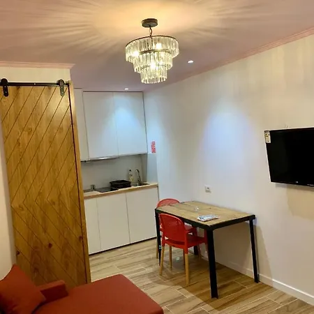 Hard Rock 3* Sarandë