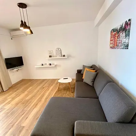 Hard Rock アパートホテル 3*