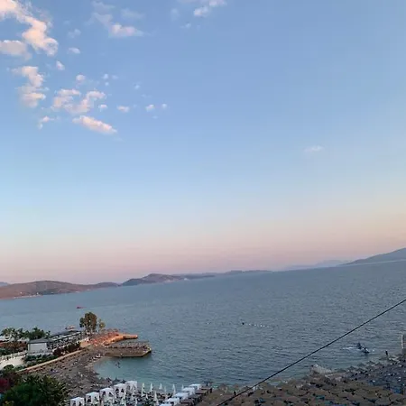 アパートホテル Hard Rock