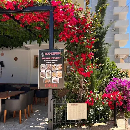 Hard Rock アパートホテル