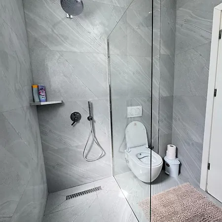Hard Rock Hotel apartamentowy Saranda
